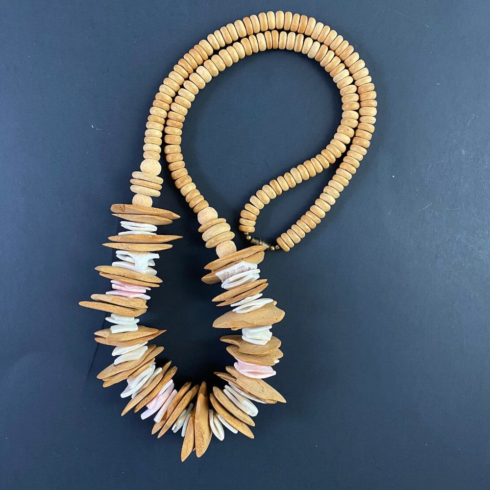Vtg Boho Womens Rescued Wood Chunky Abstract Beaded Necklace Earthy Beige Pink‎